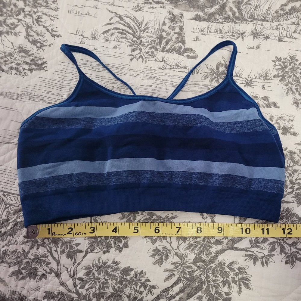 Gap Body Yoga Top Size Medium-Large